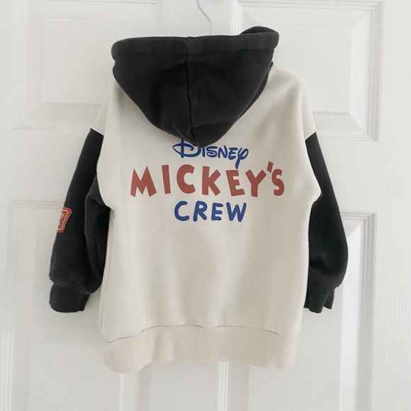 Coolest Zara Mickey Sweatshirt - Picture 2 of 4